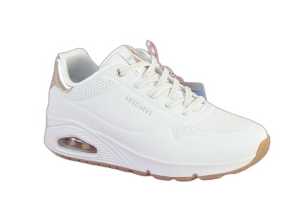 Skechers