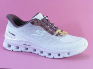 Skechers